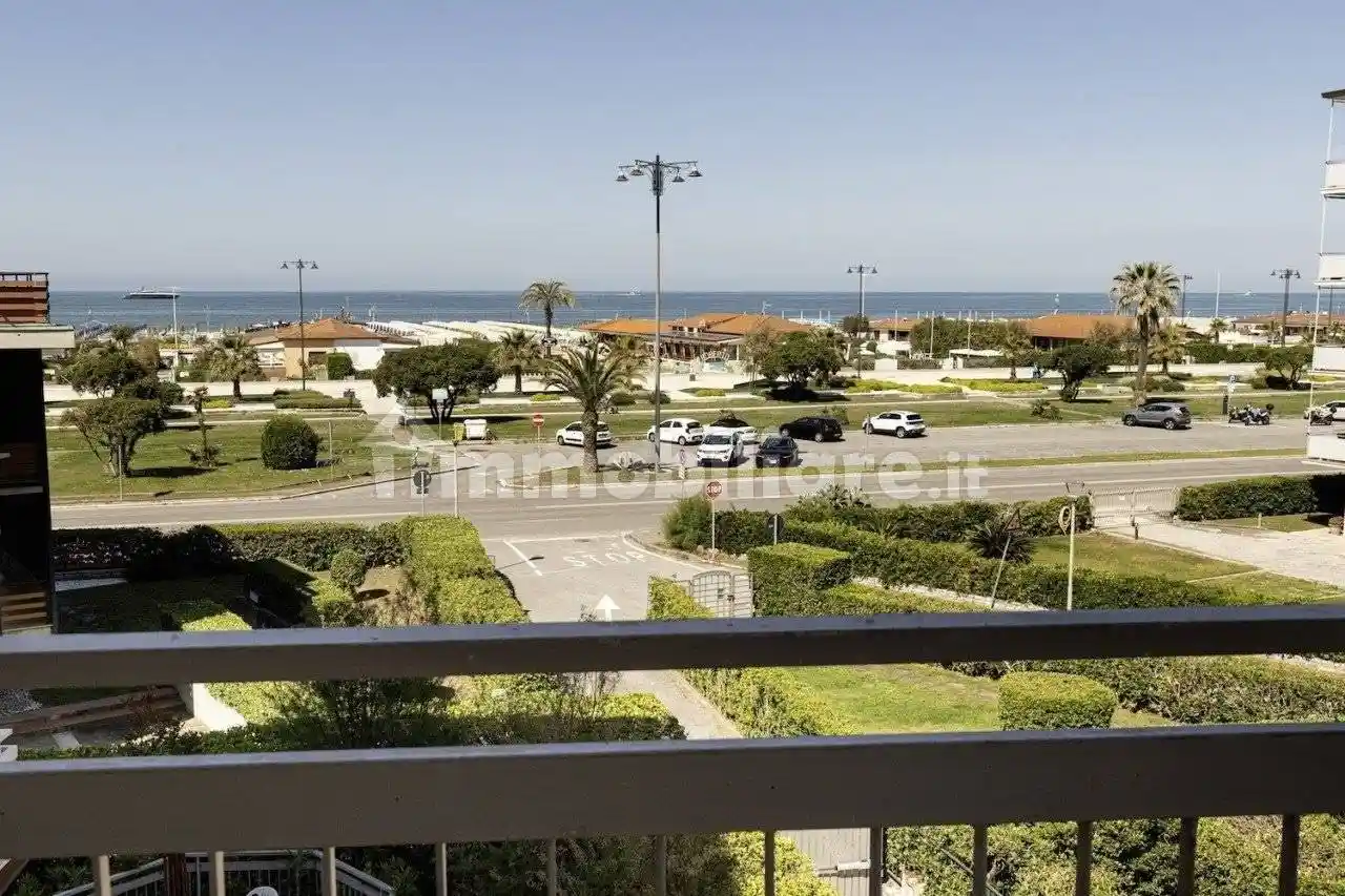 Appartamento in vendita a Viareggio