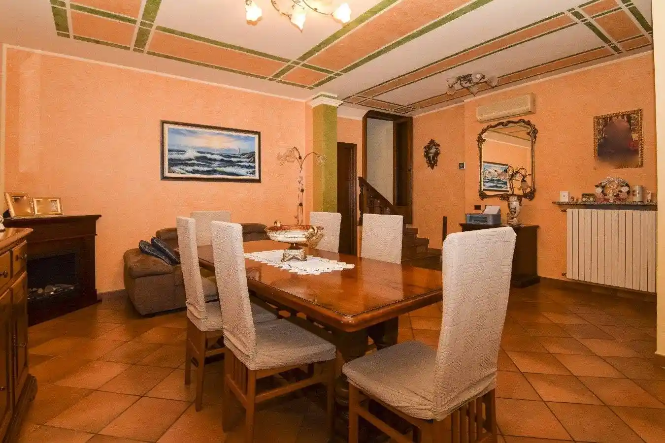 Villa in vendita a Castelnovo di Sotto
