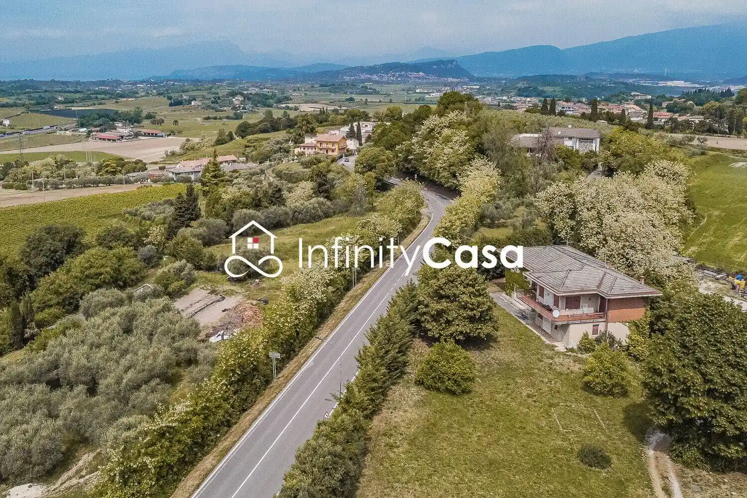 Villa in vendita a Pastrengo