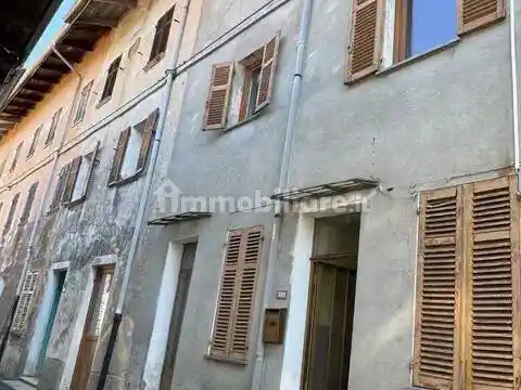 Villa in vendita a Strona