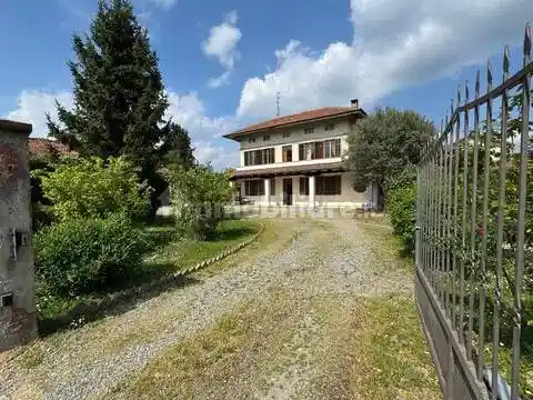 Villa in vendita a Verrone
