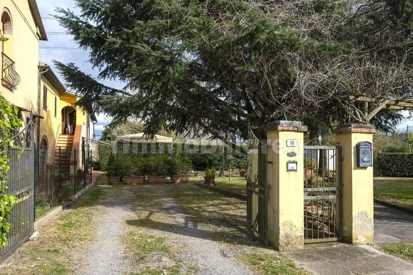 Rustico - Casale in vendita a Fauglia