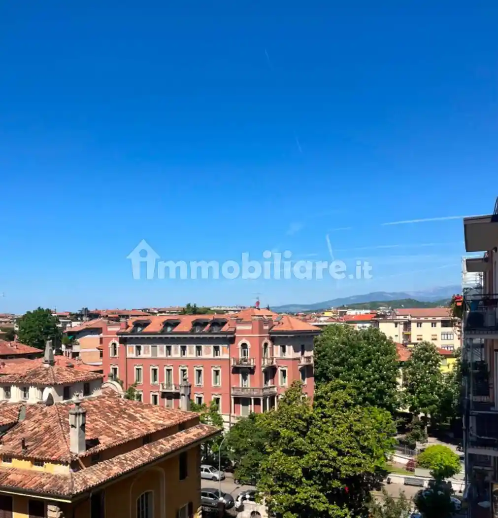 Appartamento in vendita a Verona