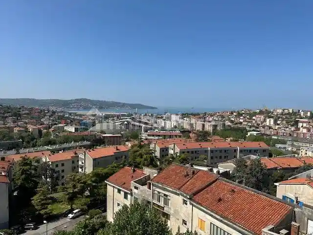 Appartamento in vendita a Trieste