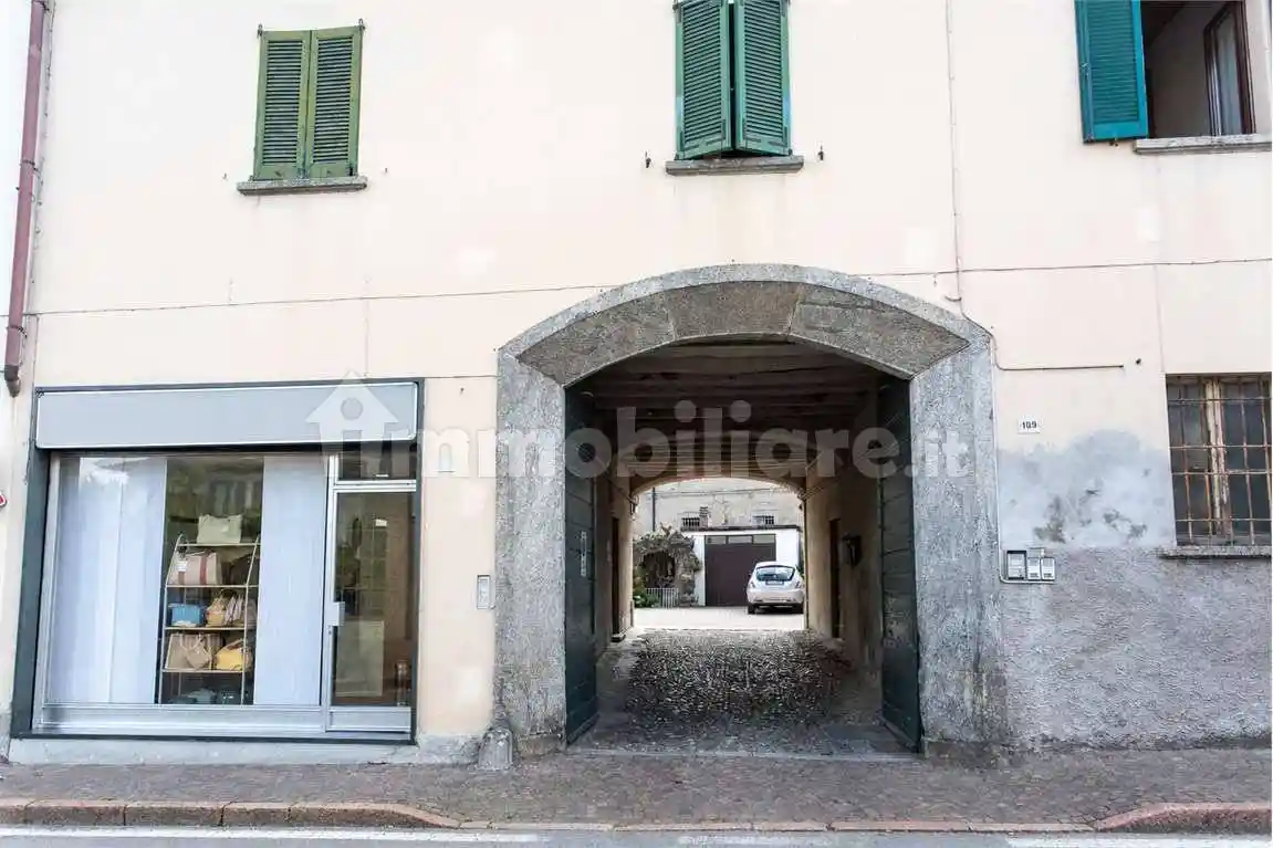 Appartamento in vendita a Inverigo