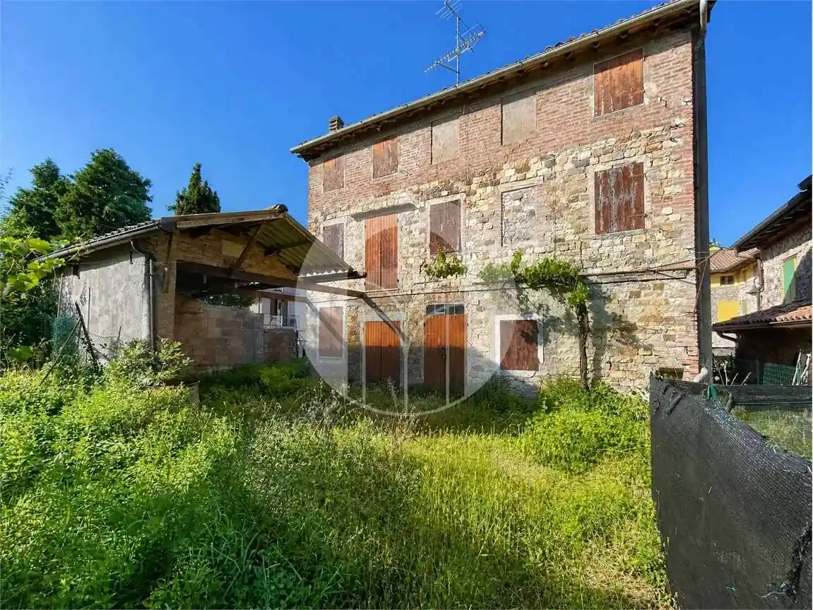 Casa indipendente in vendita a Albinea