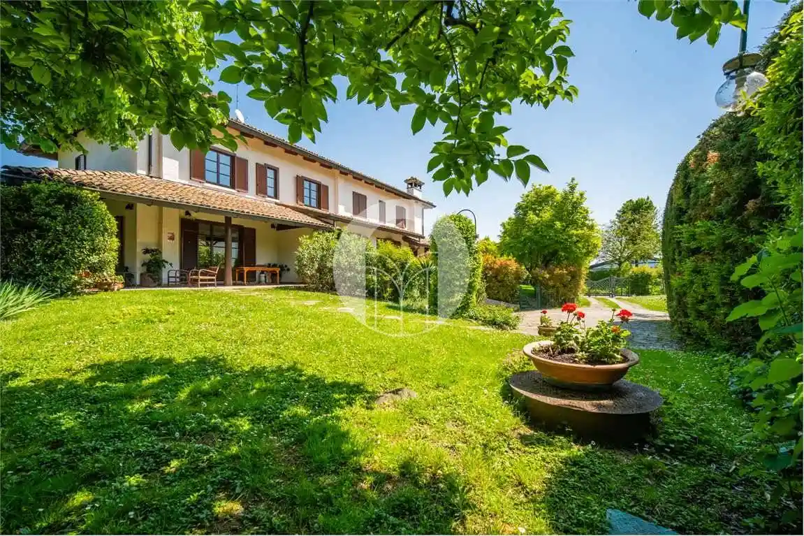 Villa in vendita a Reggio Emilia