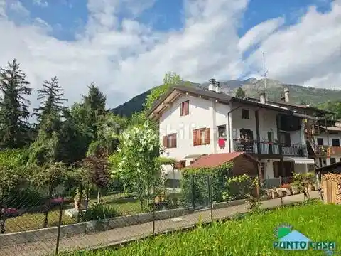 Villa in vendita a Sovramonte