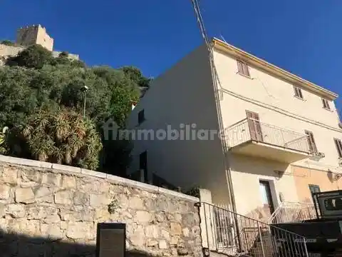 Villa in vendita a Posada