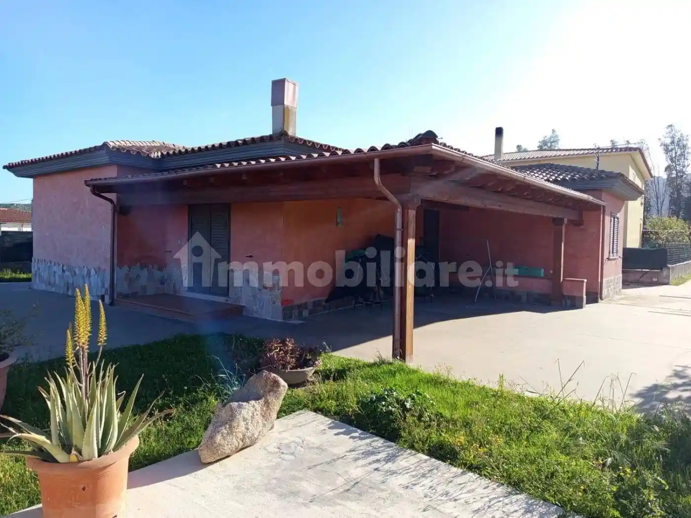 Villa in vendita a Posada
