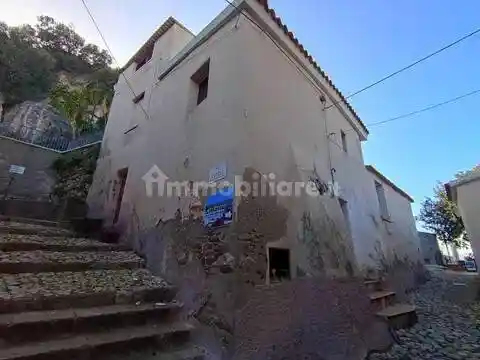 Villa in vendita a Posada