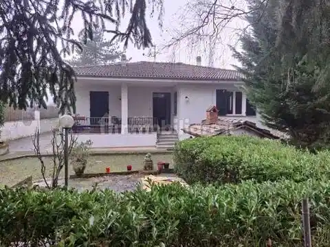 Villa in vendita a Acqui Terme