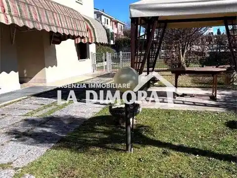 Villa in vendita a Pieve di Soligo