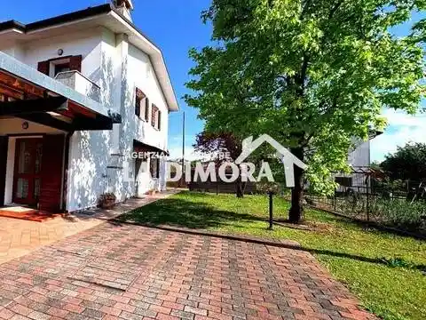 Villa in vendita a Pieve di Soligo