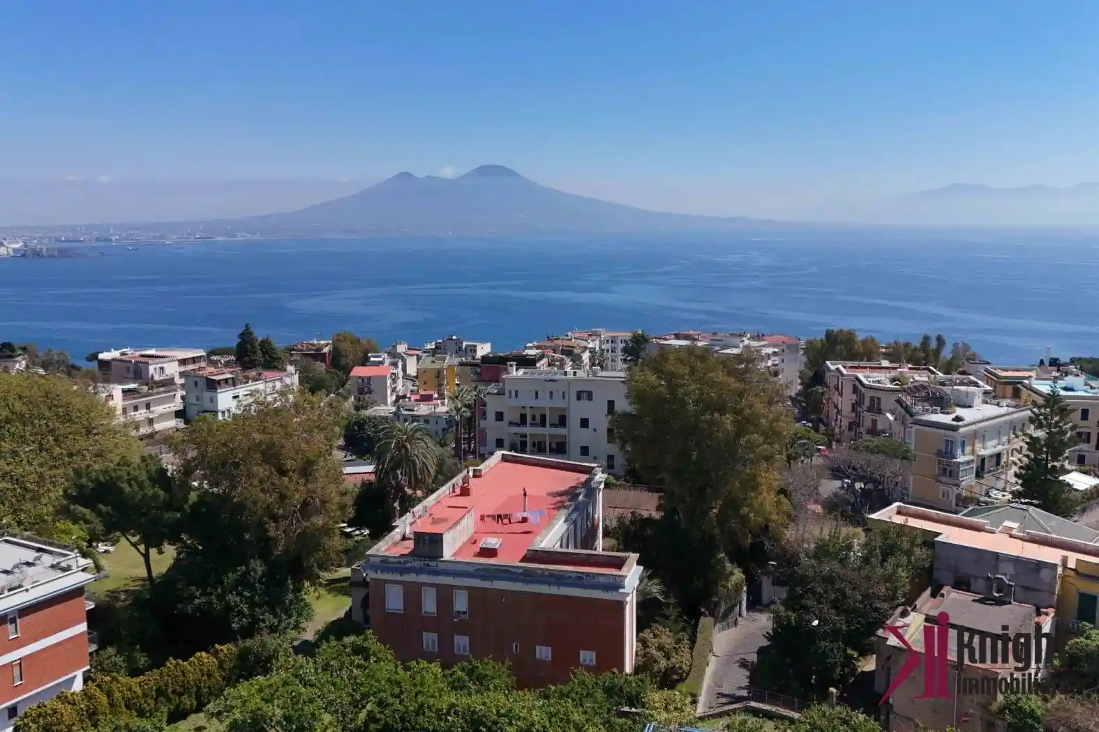 Appartamento in vendita a Napoli