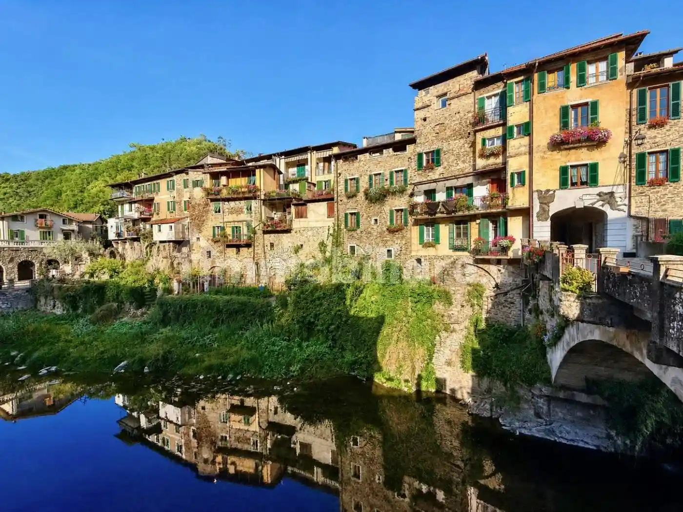 Appartamento in vendita a Isolabona