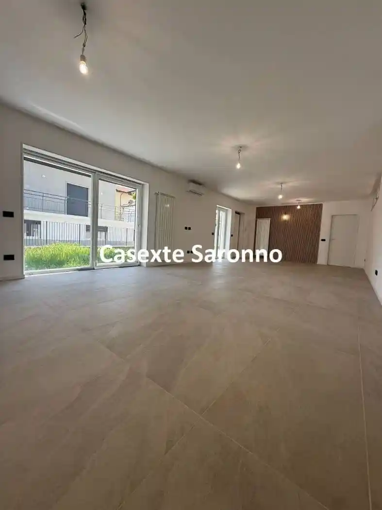 Villa in vendita a Cardano al Campo