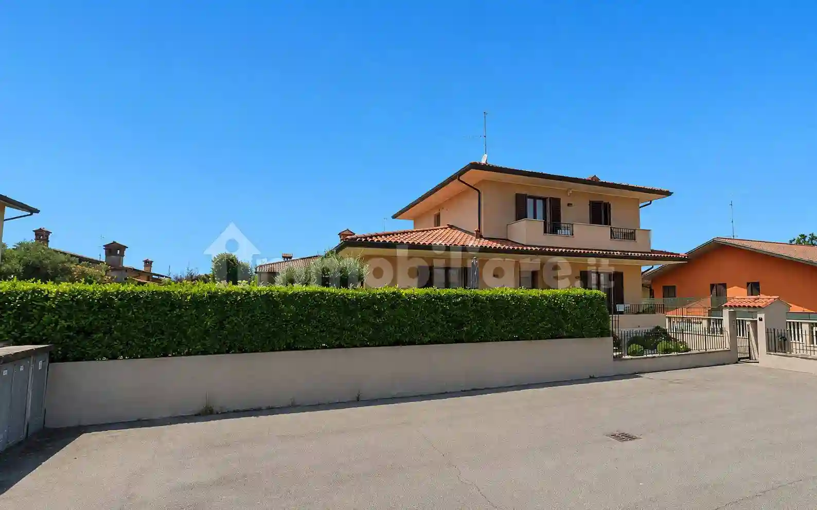 Villa - foto 2