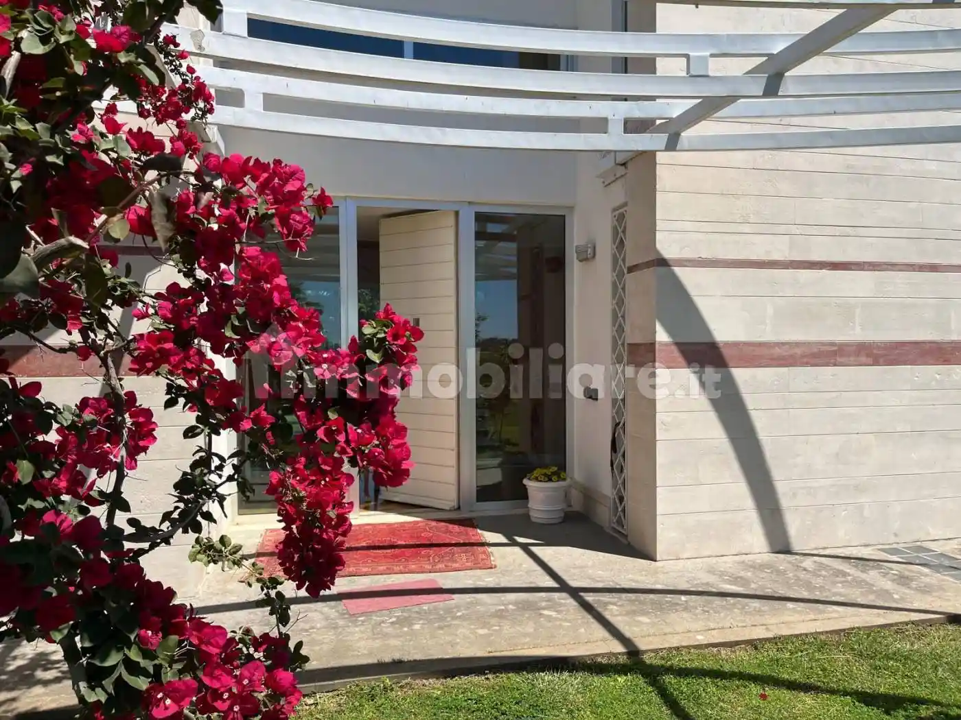 Villa in vendita a Latina
