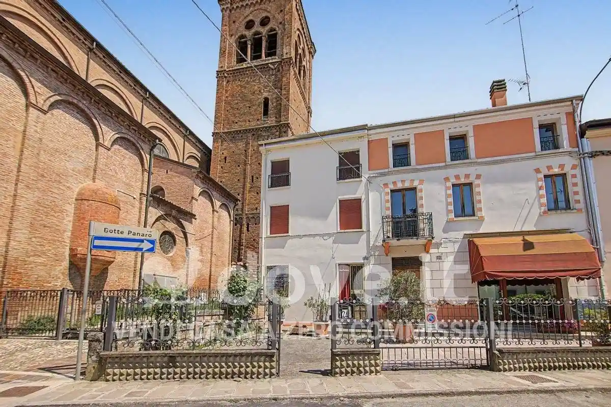 Villa in vendita a Bondeno