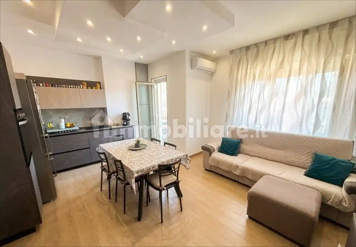 Appartamento in vendita a Palermo