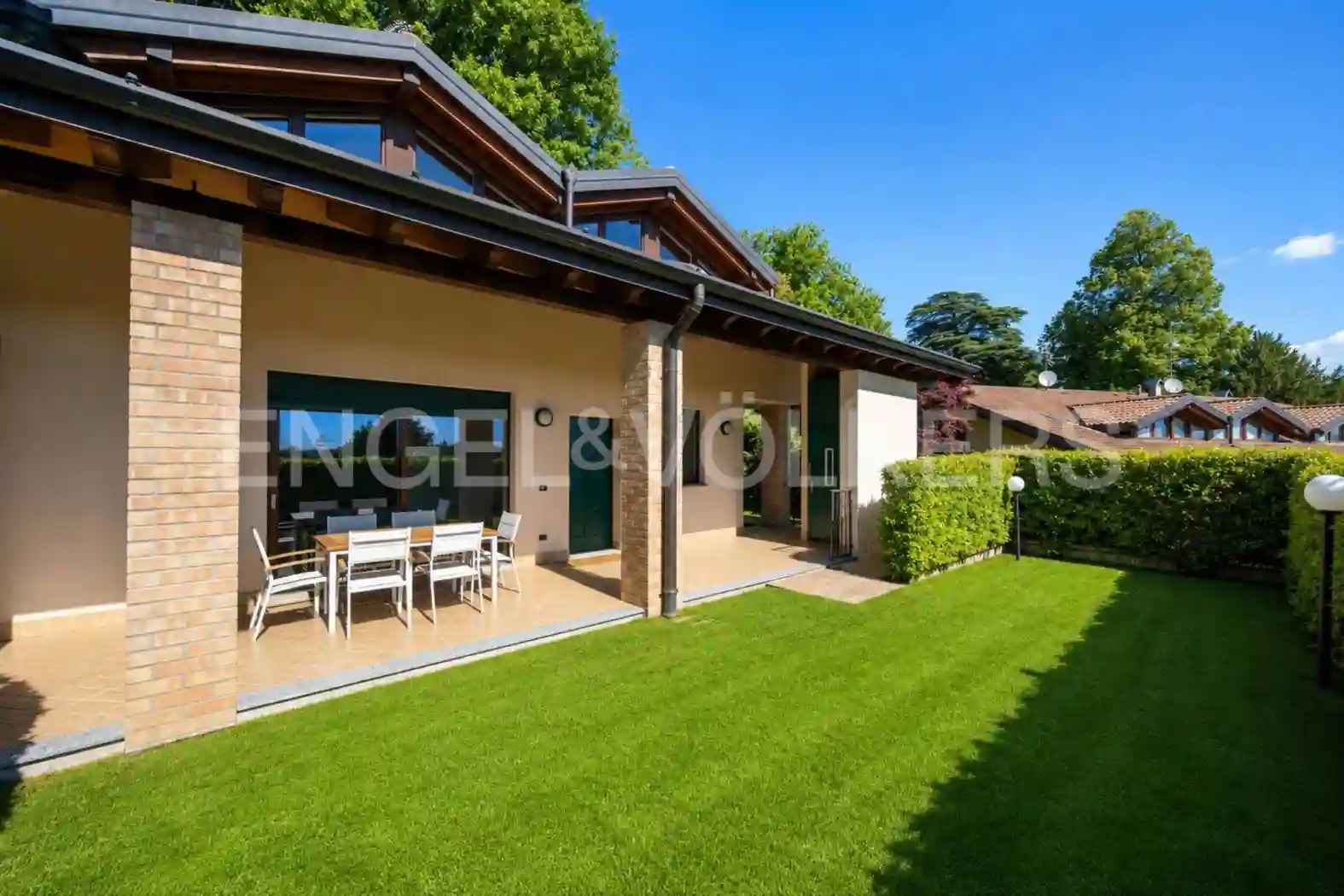 Villa - foto 2