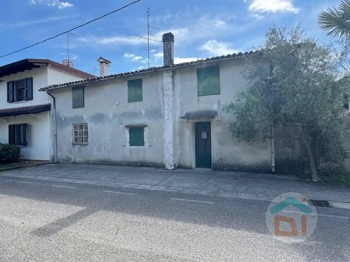 Casa indipendente in vendita a Corno di Rosazzo