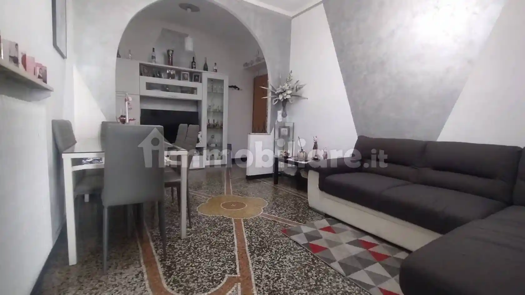 Appartamento in vendita a Genova
