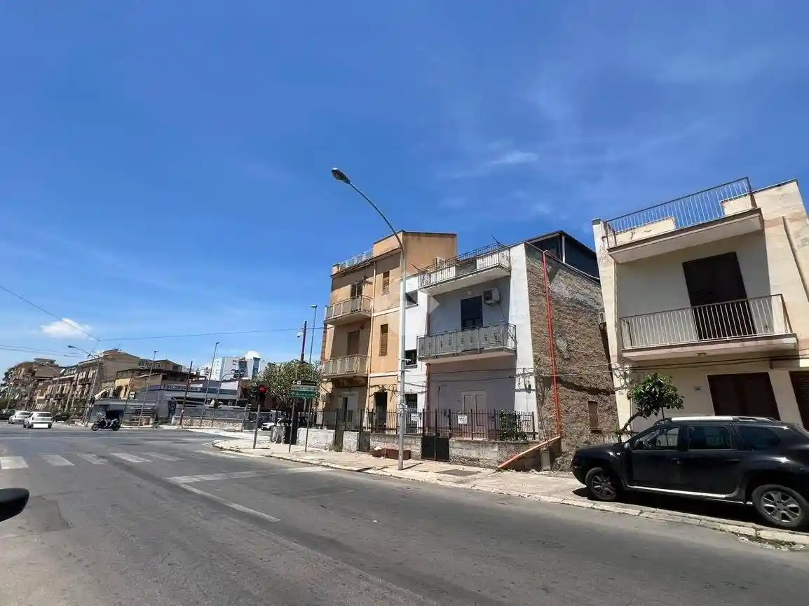 Appartamento in vendita a Palermo