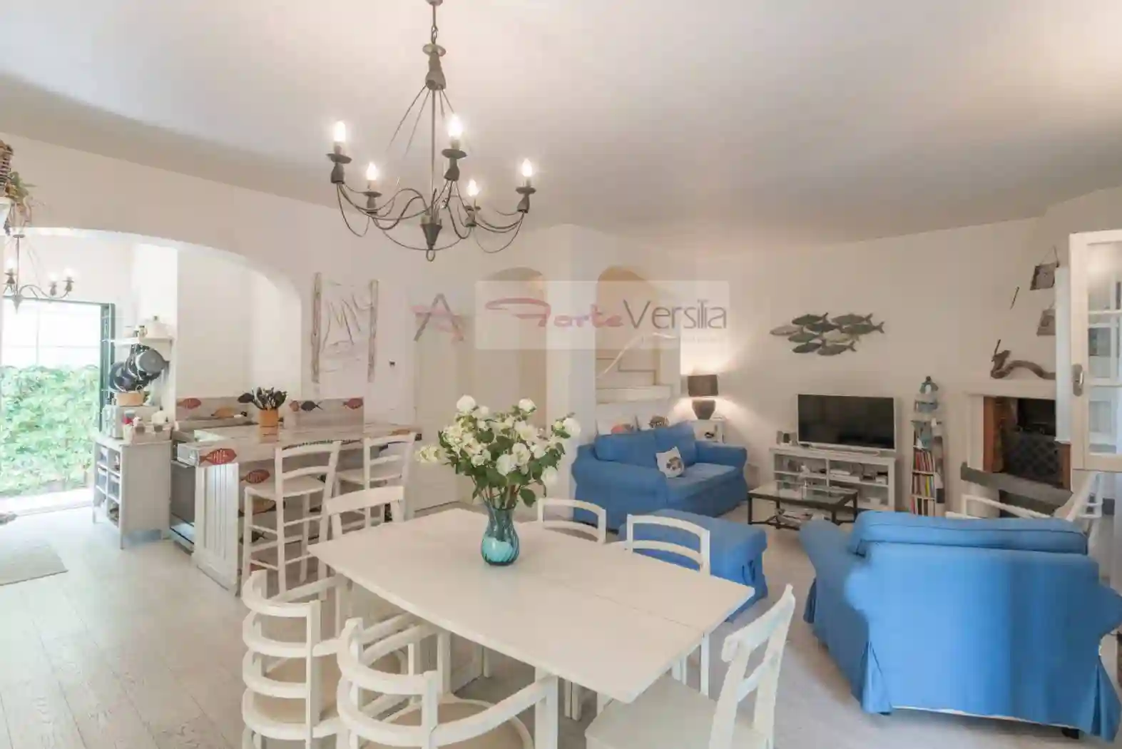 Villa - foto 2