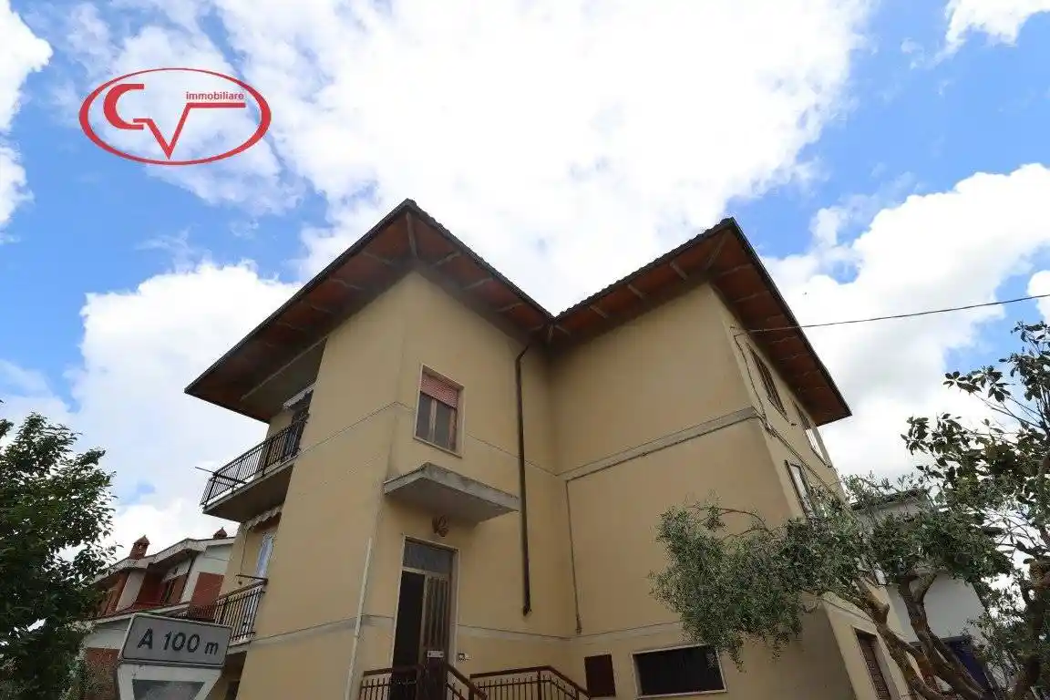 Villetta a schiera in vendita a Bucine