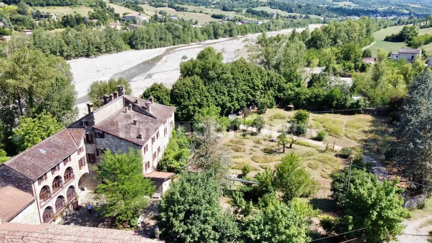 Rustico - Casale in vendita a Bettola