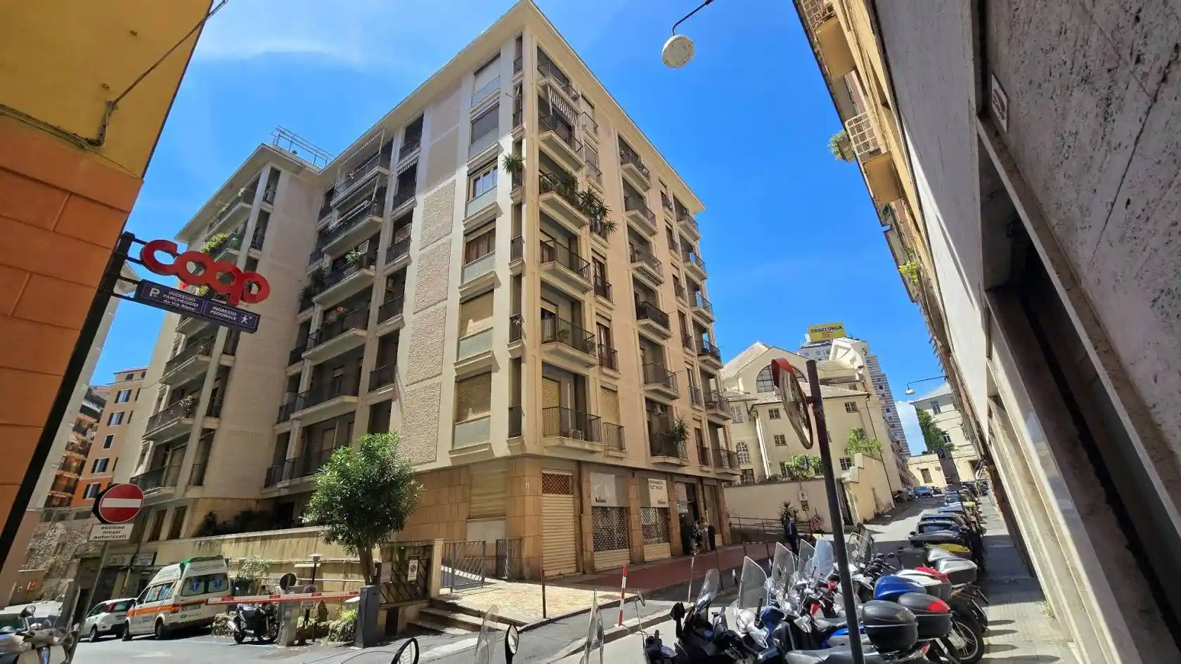 Appartamento in vendita a Genova
