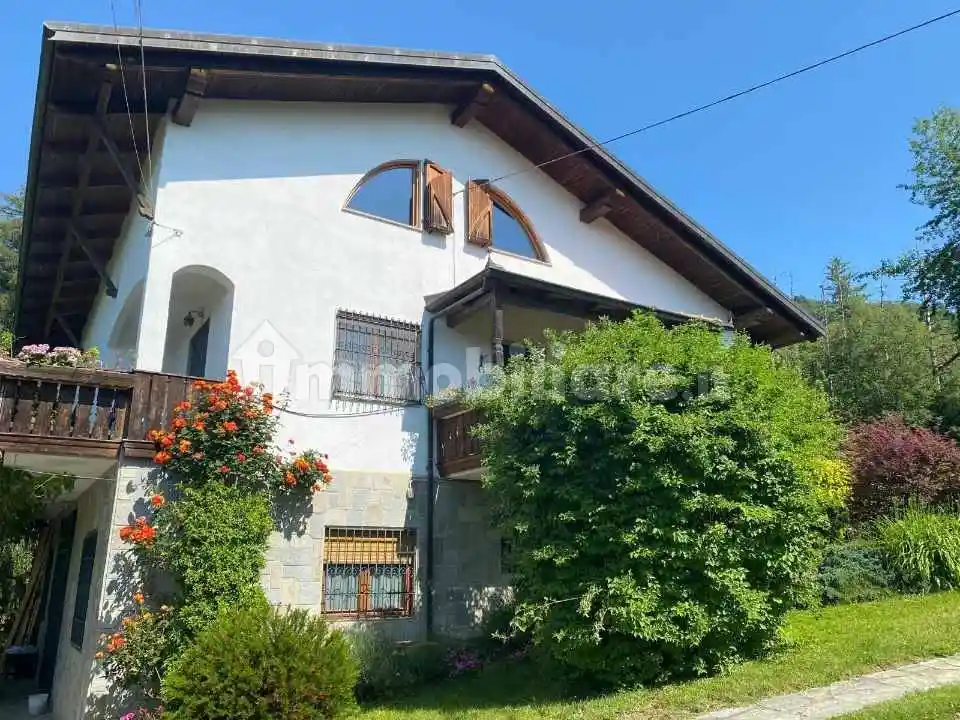 Villa in vendita a Coazze