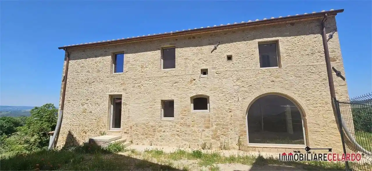 Villa in vendita a Poggibonsi