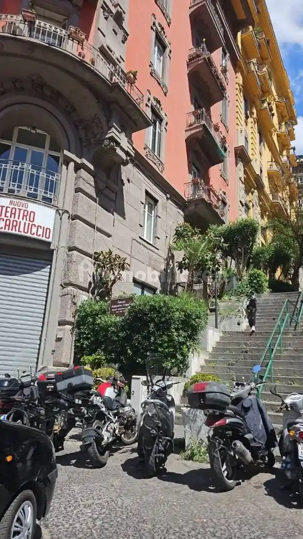 Appartamento in affitto a Napoli