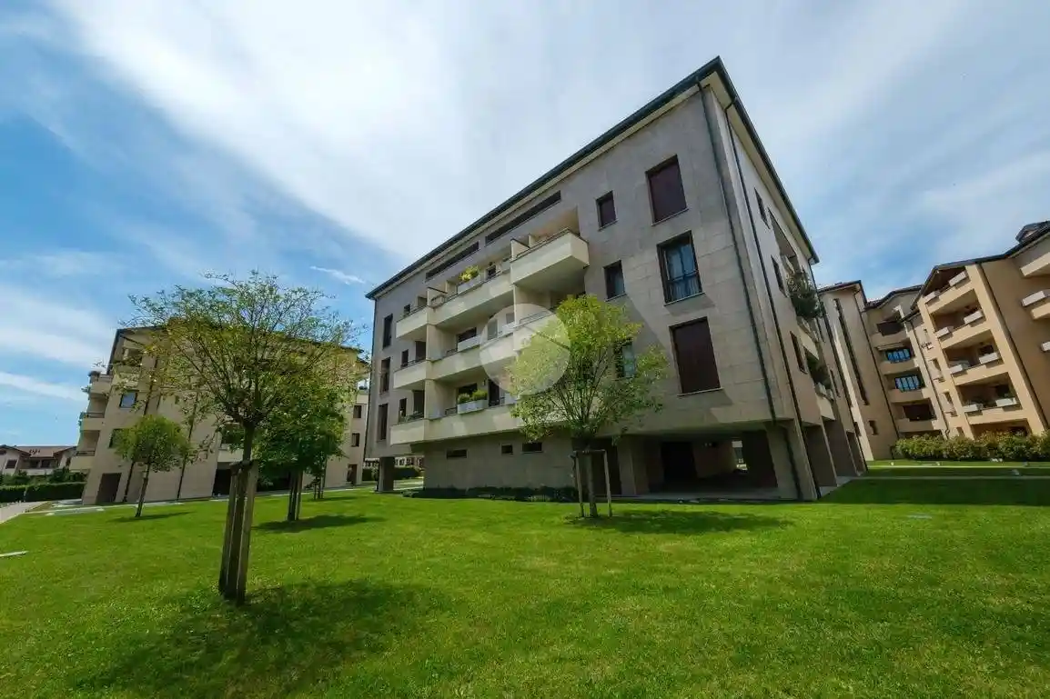 Appartamento in vendita a Assago