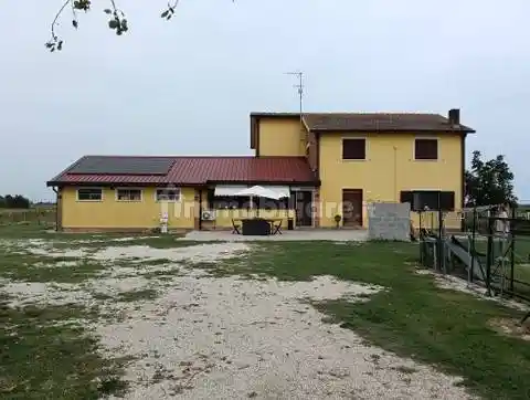 Rustico - Casale in vendita a Codigoro