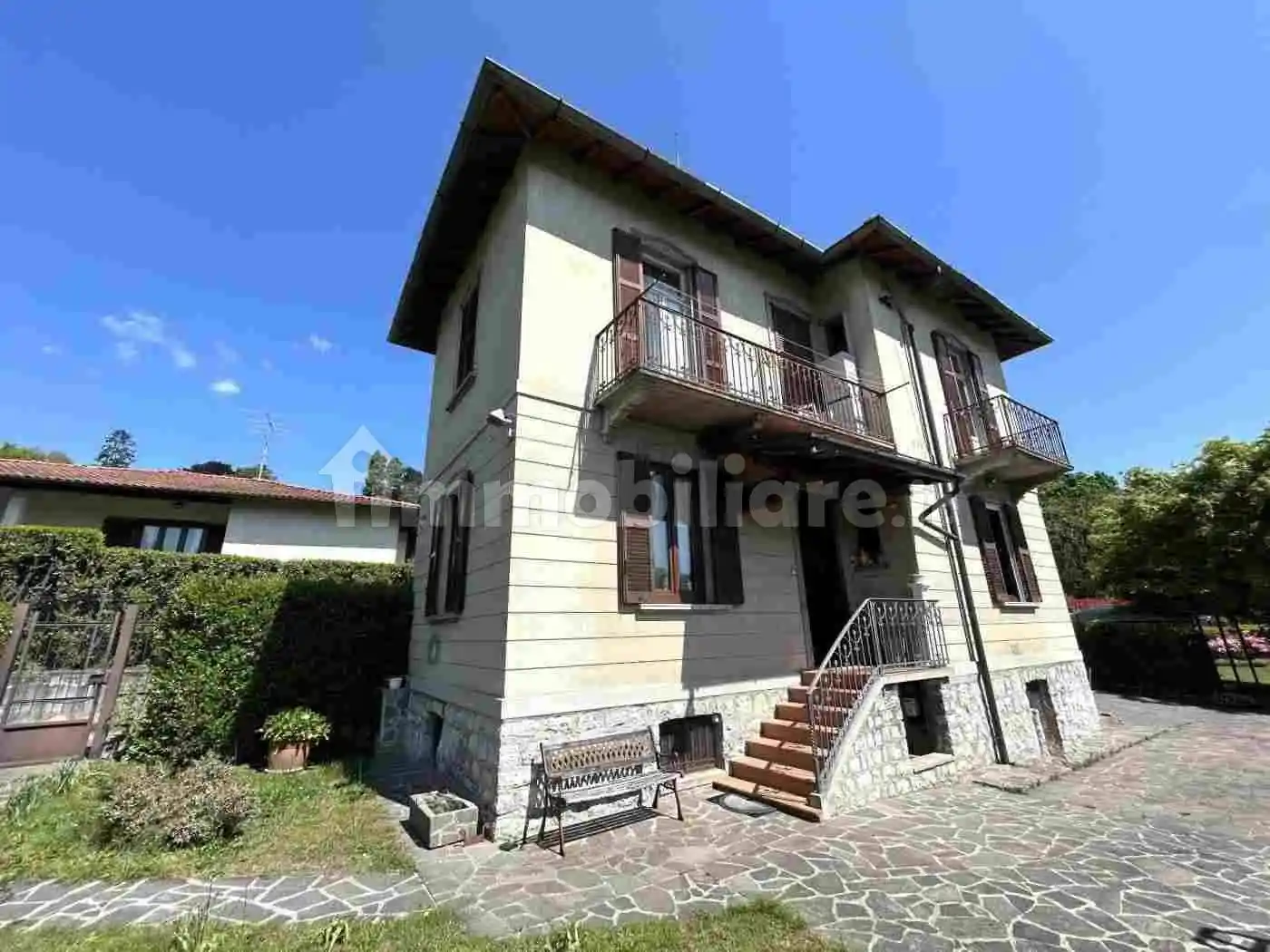 Villa in vendita a Varese