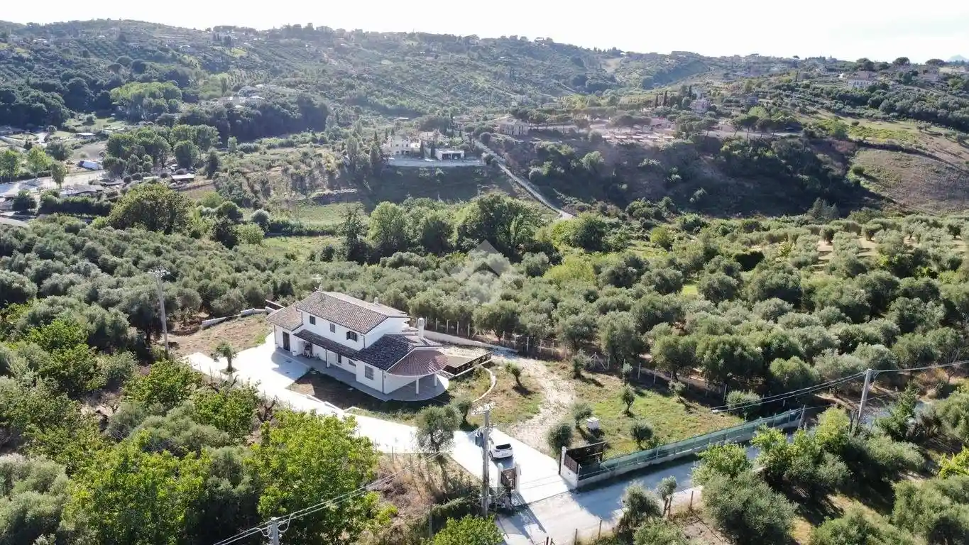 Villa in vendita a Mentana