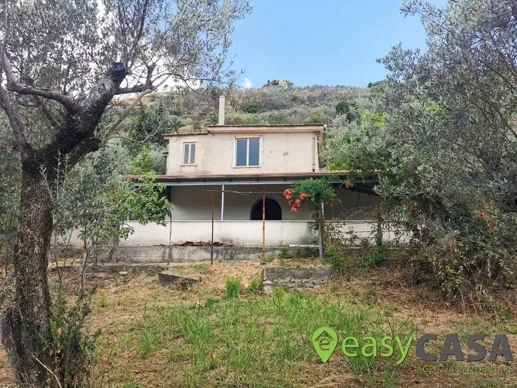 Rustico - Casale in vendita a Montecorvino Rovella