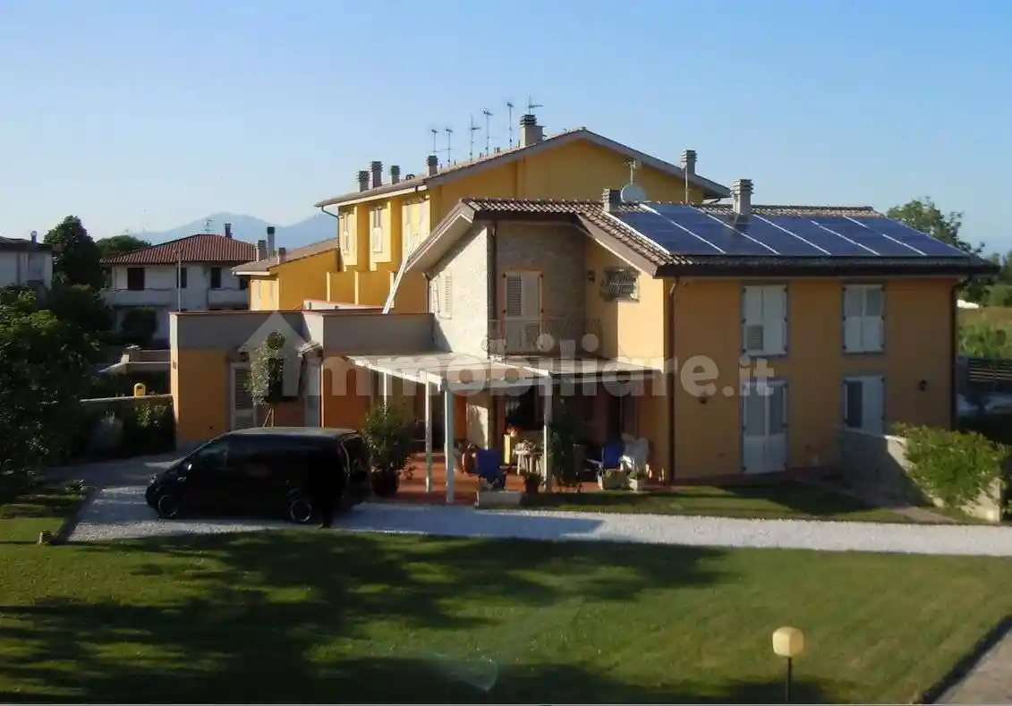 Villa in vendita a Crespina e Lorenzana