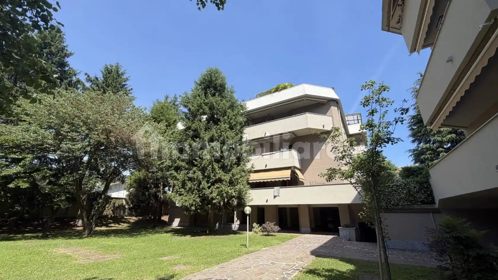 Appartamento in vendita a Saronno