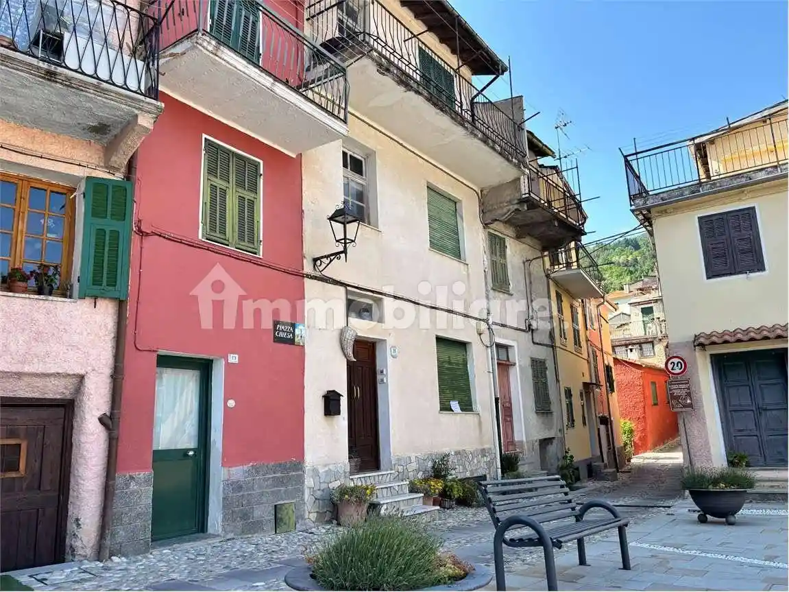 Appartamento in vendita a Cosio d'Arroscia