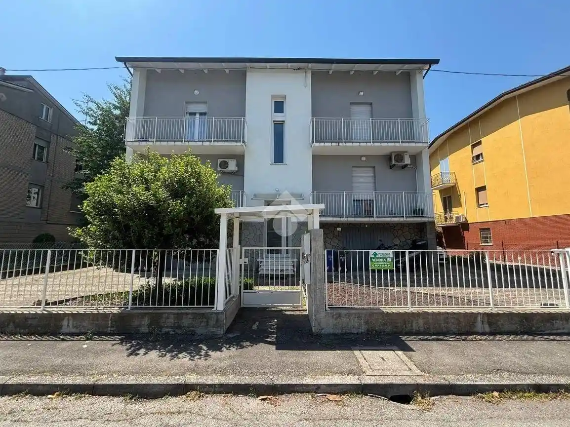 Appartamento in vendita a Forlì