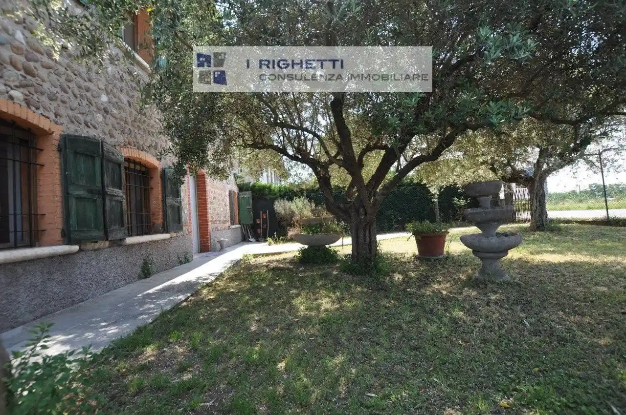 Appartamento in vendita a Zevio