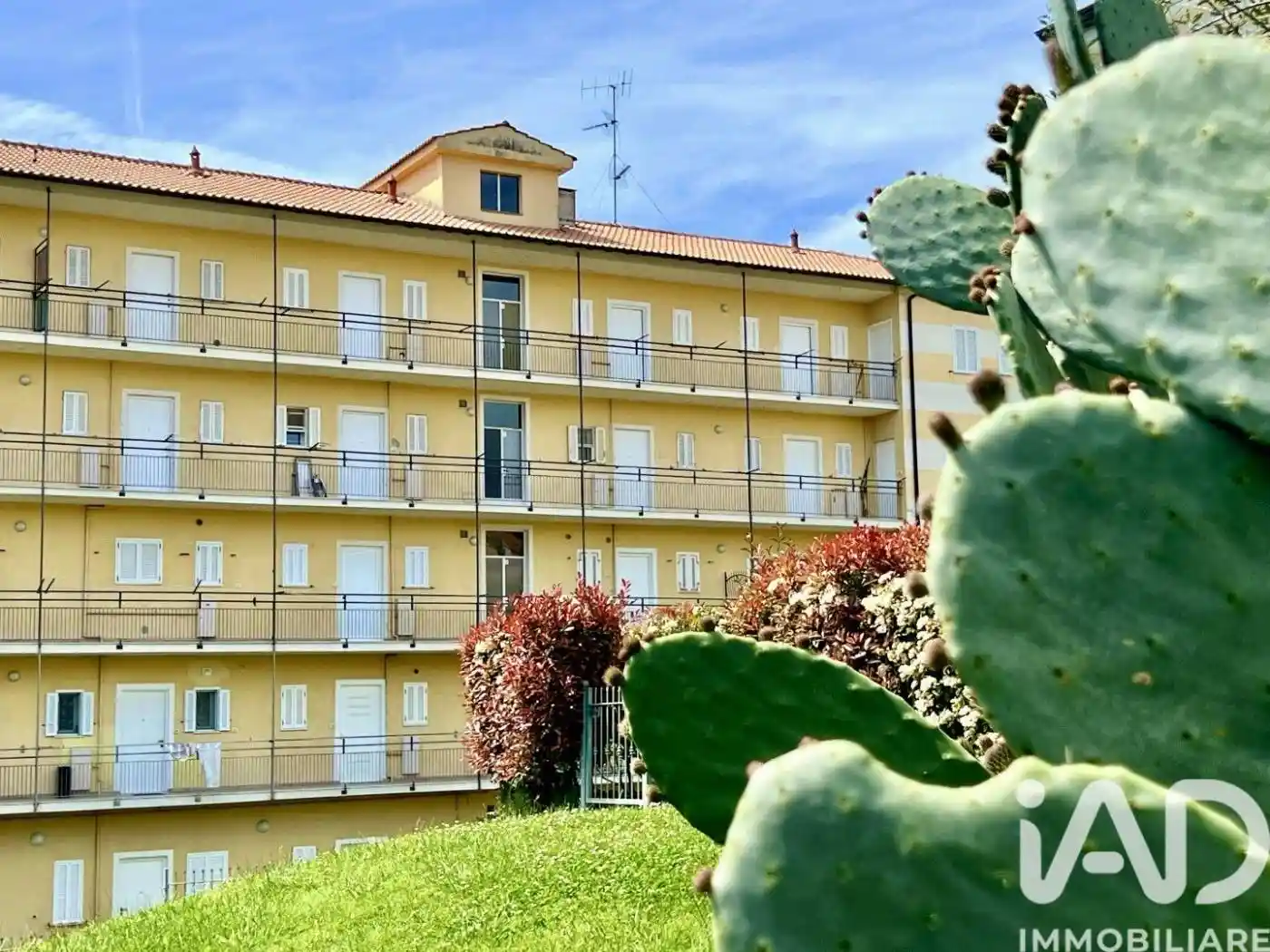 Appartamento in vendita a Diano Castello