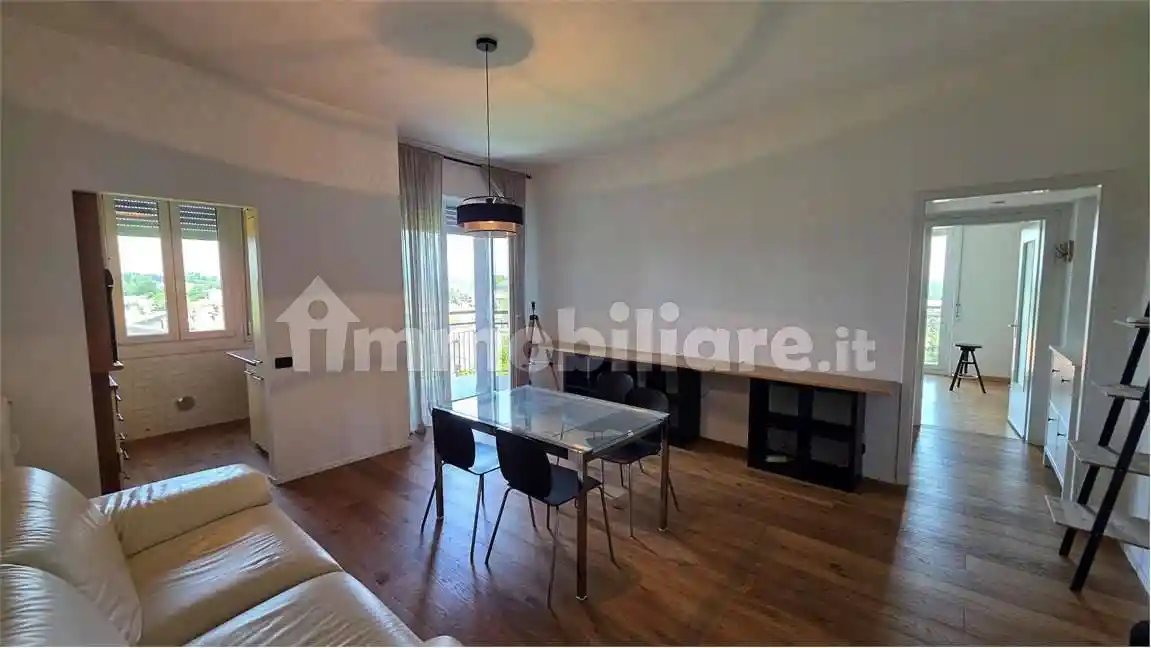 Appartamento in affitto a Lomazzo