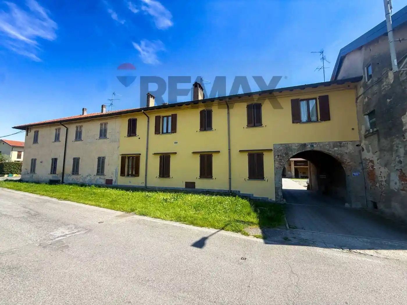 Appartamento in vendita a Usmate Velate