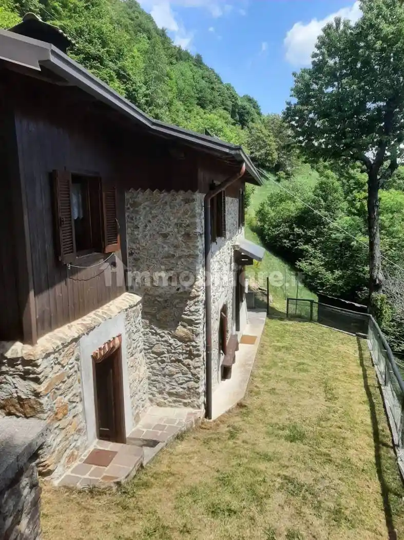 Rustico - Casale in vendita a Valtorta